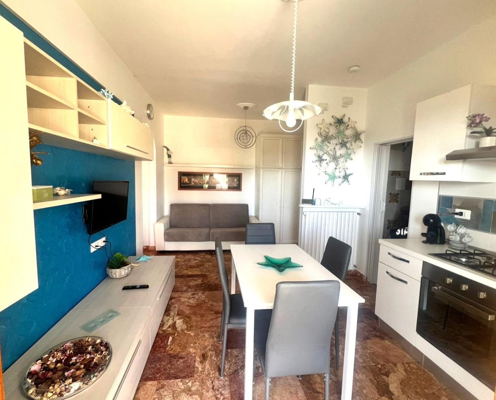 Apartment Aurora & Nicole Ideal Per Biker Con Terazza Vista Mare Parcheggio E Wi-Fi Gratuiti Pietra Ligure Kültér fotó