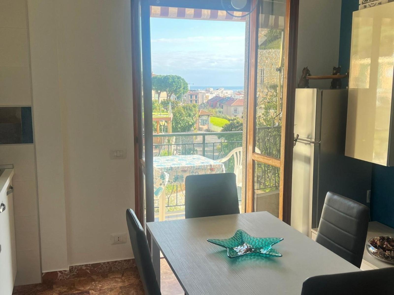 Apartment Aurora & Nicole Ideal Per Biker Con Terazza Vista Mare Parcheggio E Wi-Fi Gratuiti Pietra Ligure Kültér fotó