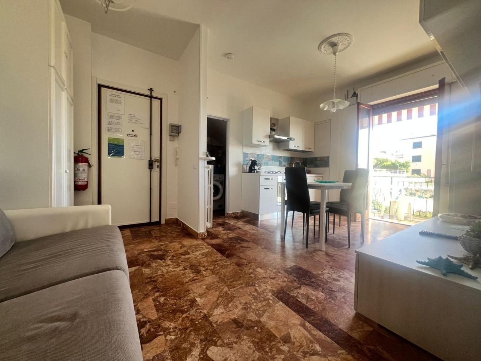 Apartment Aurora & Nicole Ideal Per Biker Con Terazza Vista Mare Parcheggio E Wi-Fi Gratuiti Pietra Ligure Kültér fotó