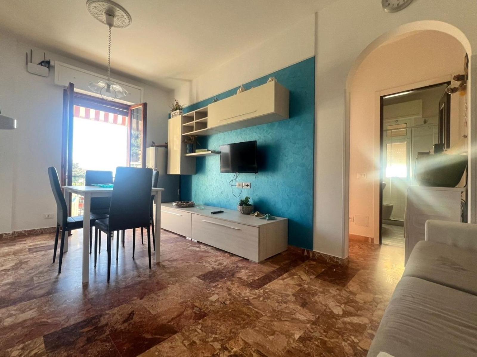Apartment Aurora & Nicole Ideal Per Biker Con Terazza Vista Mare Parcheggio E Wi-Fi Gratuiti Pietra Ligure Kültér fotó